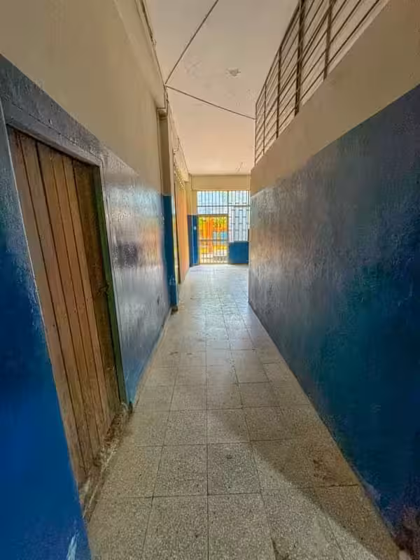 REMATO EDIFICIO DE 04 PISOS EN UCAYALI-6